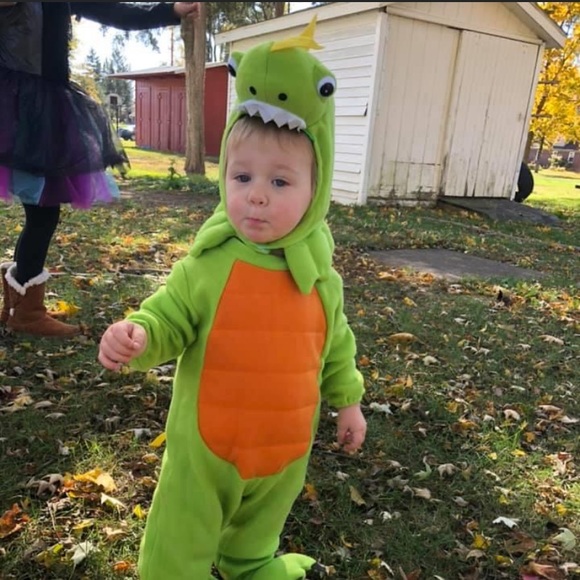 Meet your Posher, Cassie - Picture 3 of 16